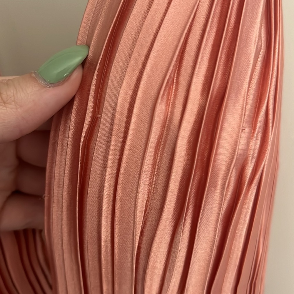 IEENA FOR MAC DUGGAL Plunge Neck Pleated Evening Rose Gold Pink Formal Gown - Picture 8 of 9